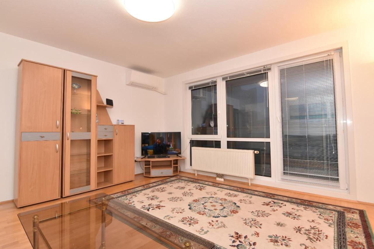 Modern Apartment At Vic Viena Exterior foto